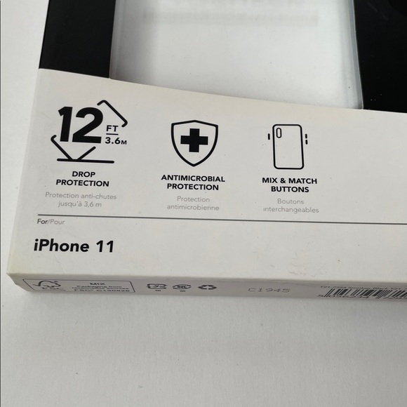NIB Tech21 EvoCheck Transparent Case for iPhone 11 - Picture 3 of 3